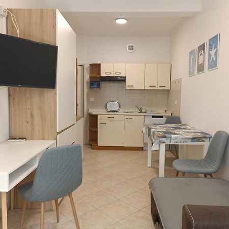 Apartments Jelovac โปเรช ภายนอก รูปภาพ