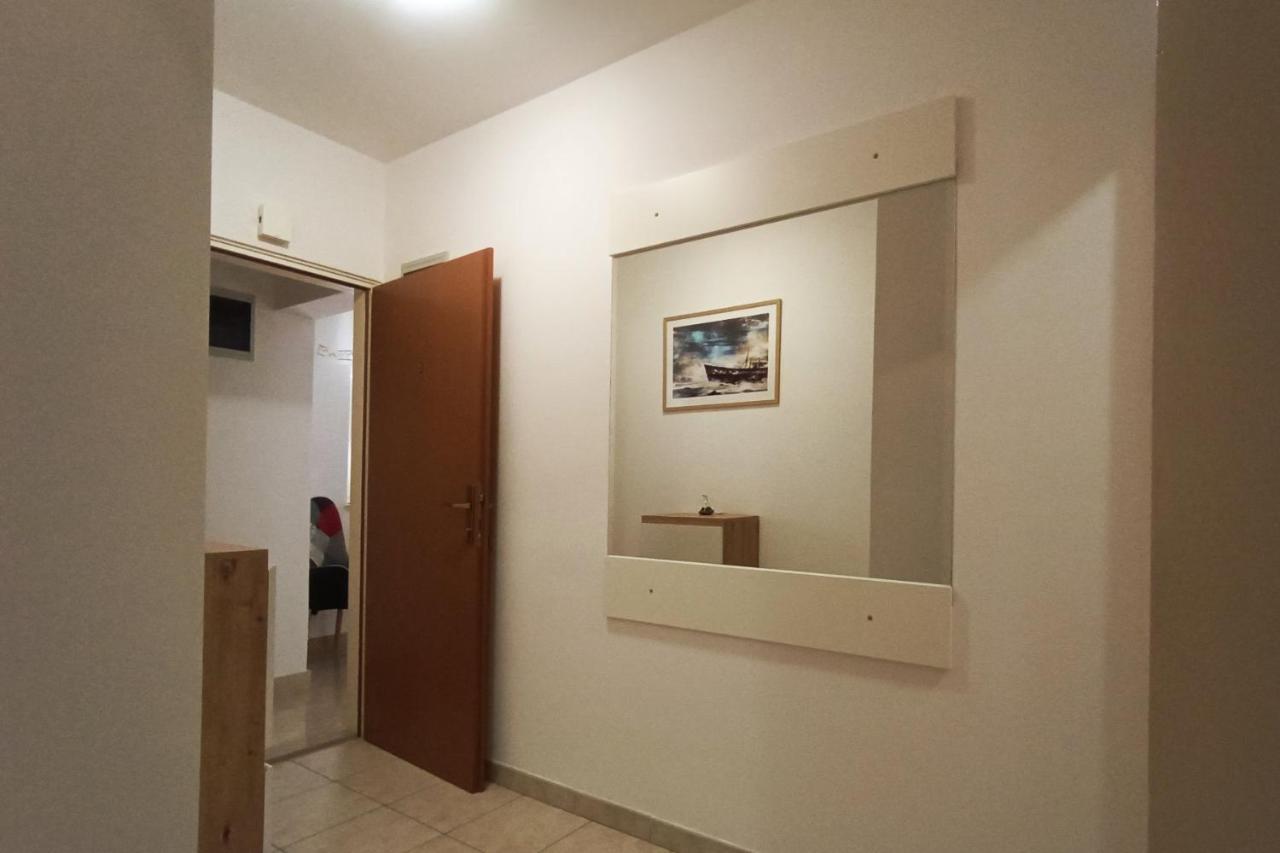 Apartments Jelovac โปเรช ภายนอก รูปภาพ