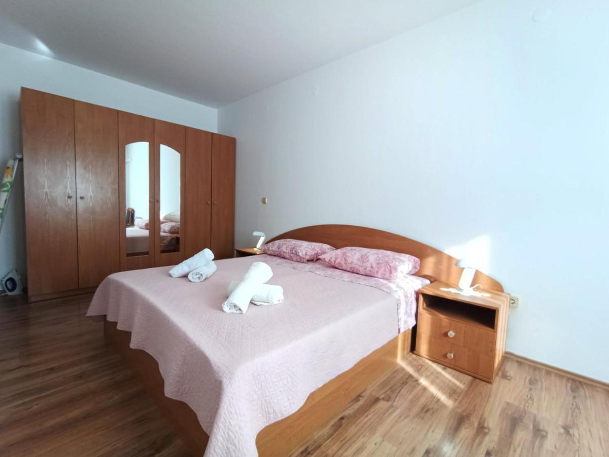 Apartments Jelovac โปเรช ภายนอก รูปภาพ