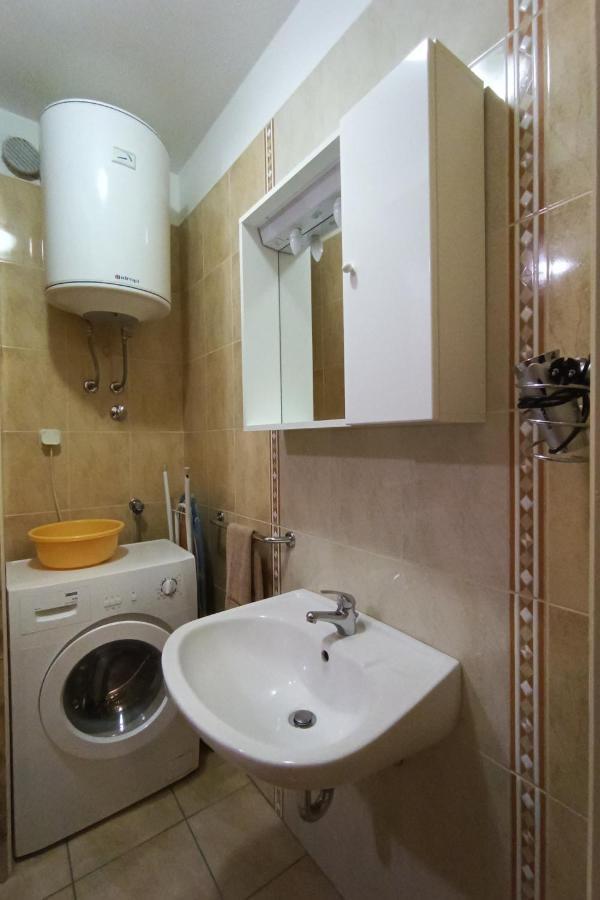 Apartments Jelovac โปเรช ภายนอก รูปภาพ